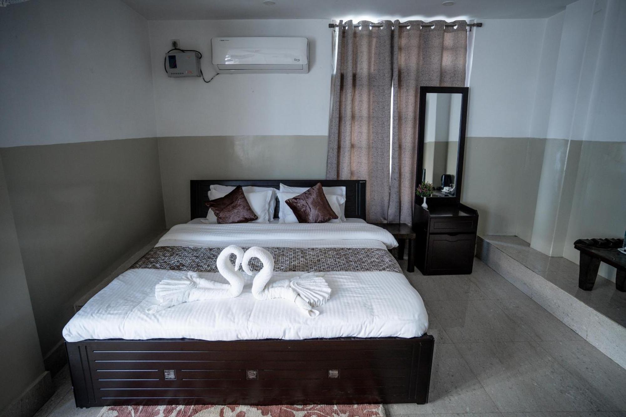 2K Hotel Kohima Exterior photo